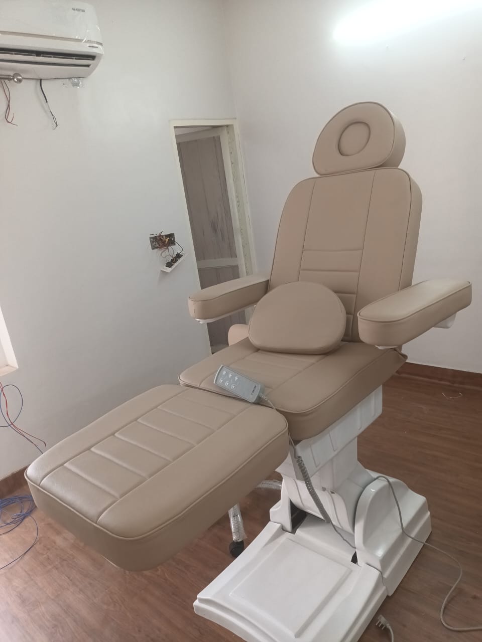 Derma Chair